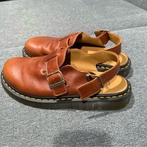 Dr. Martens Brown Jorge